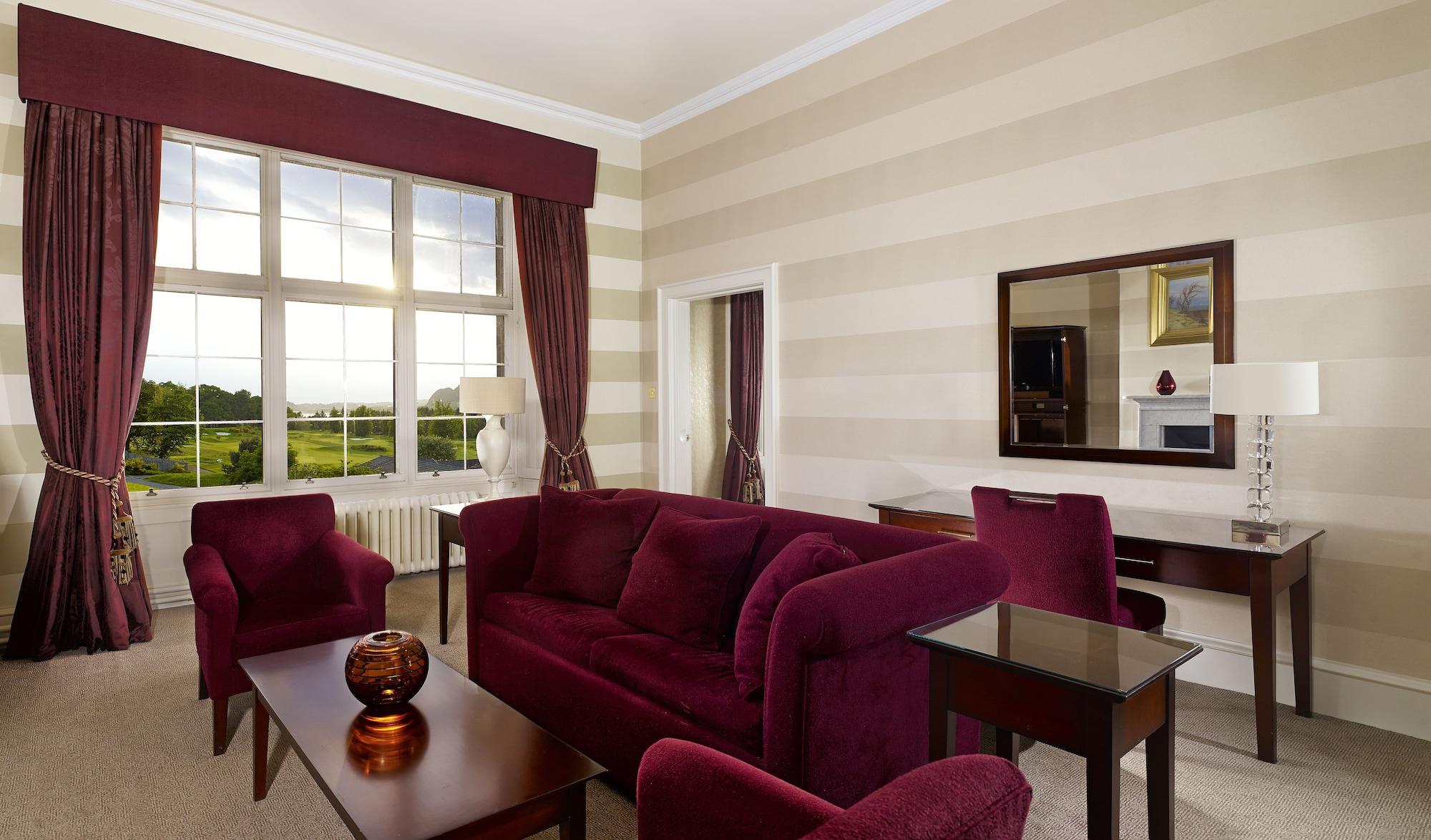 Mar Hall Golf & Spa Resort Bishopton  Ngoại thất bức ảnh The interior of a suite at the hotel