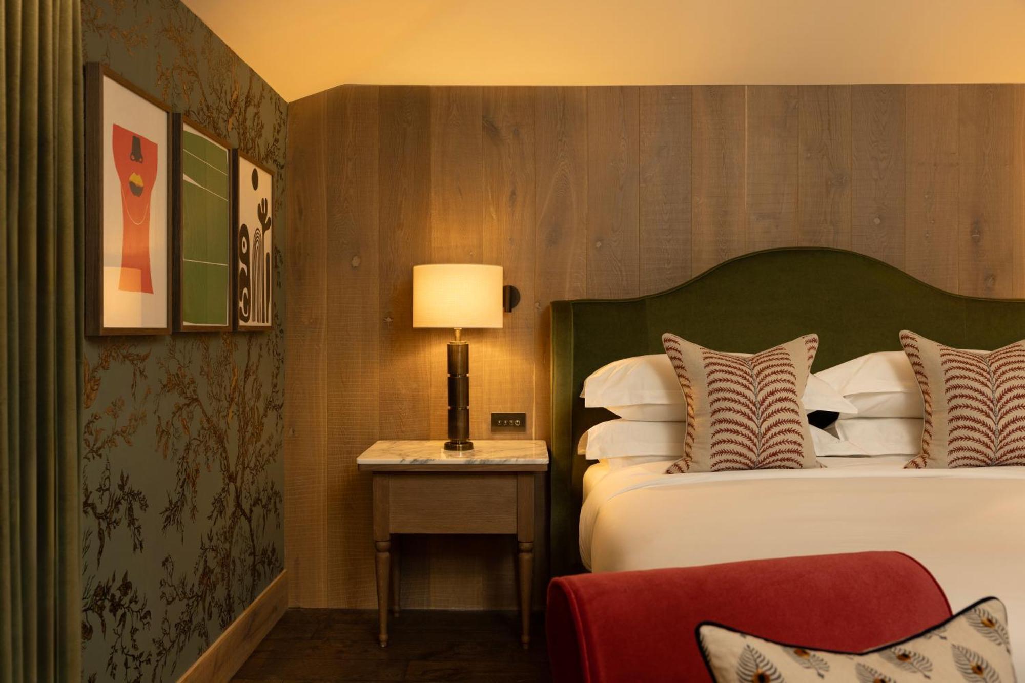 Mar Hall Golf & Spa Resort Bishopton  Ngoại thất bức ảnh A bedroom at The Ivy Hotel